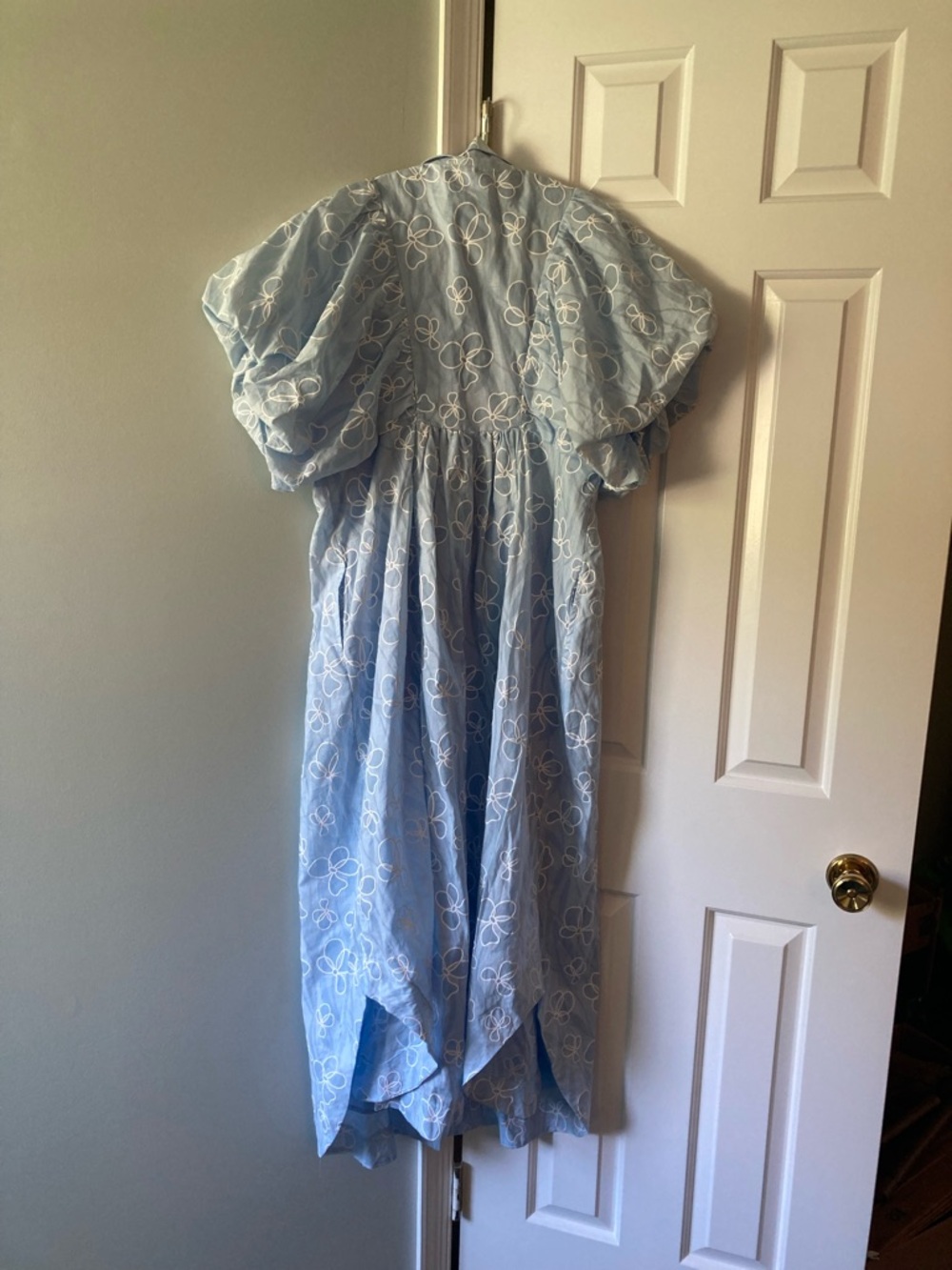 Annie Wear Sky Blue Button-Front Dress with White Floral Embroidery - Picture 3 of 3